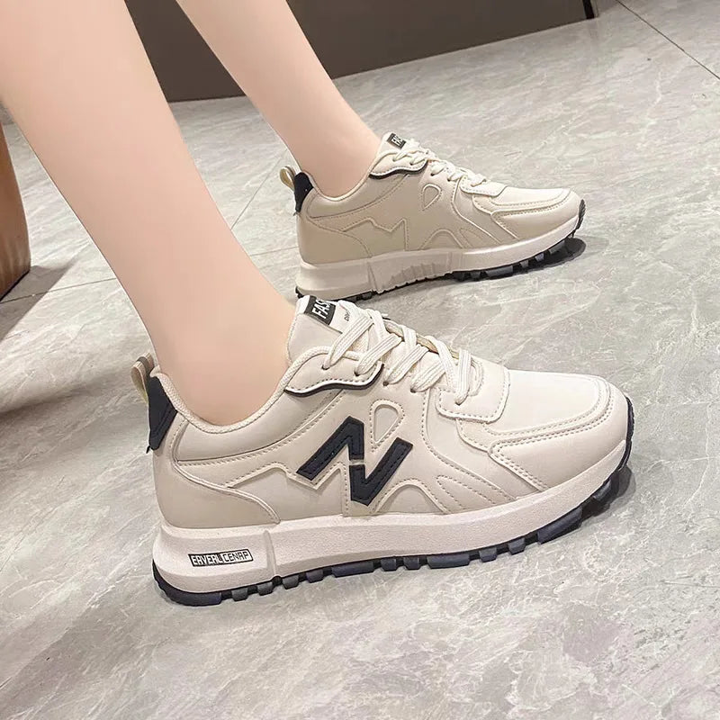 2025 Spring Women’s Sneakers Lightweight Casual Running Shoes Slip Resistant Soft Sole Versatile Sneakers for Daily Wear