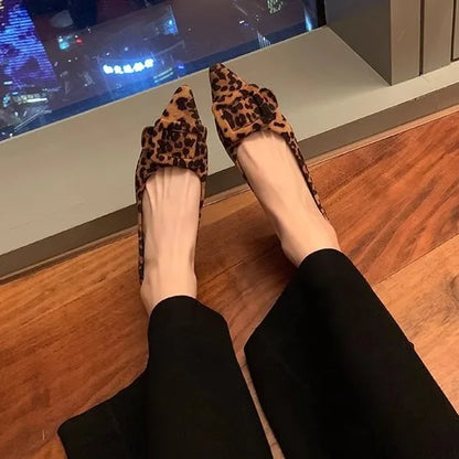 Spring New Women’s Suede Pointed Toe Flats with Leopard Print – Stylish and Versatile Slip-On Shoes, High Quality and Affordable