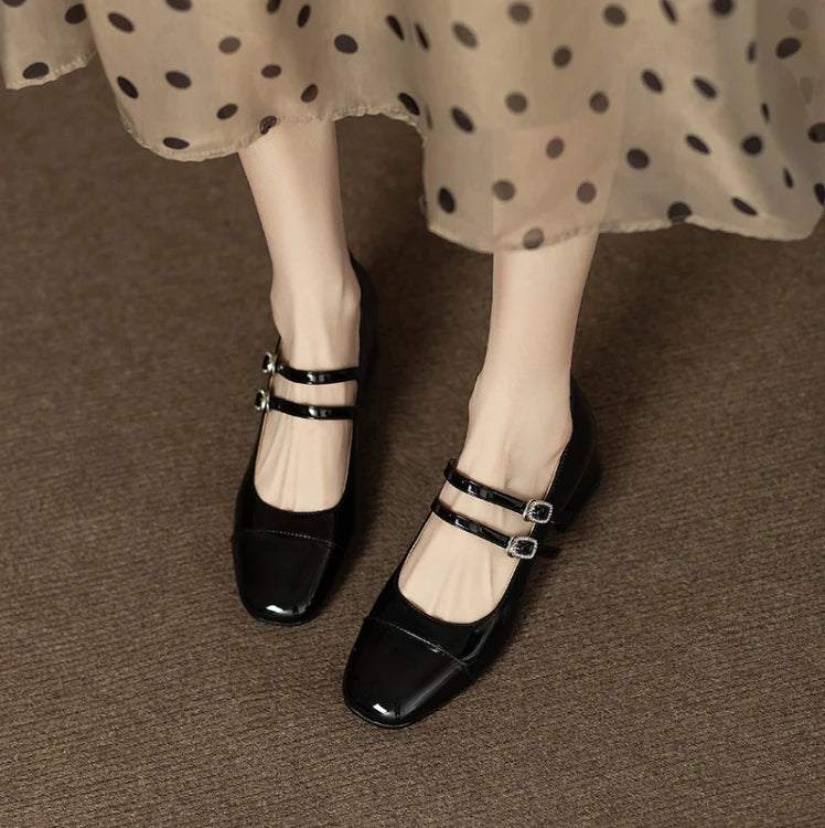 Retro Silver Mary Jane Shoes for Women – Stylish Spring Autumn Mid Heels with One-Buckle Design