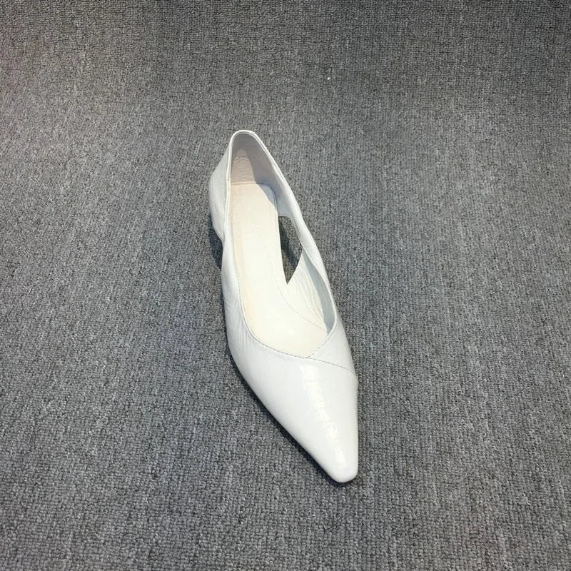 2025 Spring Autumn New Stylish Hollow-Out Oil-Wax Leather Cat Heel Shoes for Women – Comfortable Pointed Toe Low-Heeled Flats