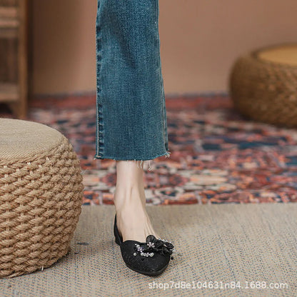 2025 New Women’s Low Heel Flat Shoes – Elegant Pearl and Rhinestone Slip-On Loafers for Autumn, High Quality, Affordable Fashion