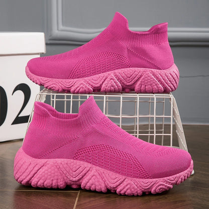 Men’s Running Shoes Lightweight Comfortable Soft Sole Breathable Mesh Upper Non-Slip Durable Perfect for Walking Style