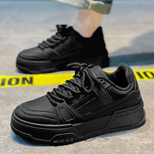 2025 Classic Men’s Sneakers Summer Casual Shoes Thick Soles Non-Slip Sports Footwear in Black and White for Outdoor