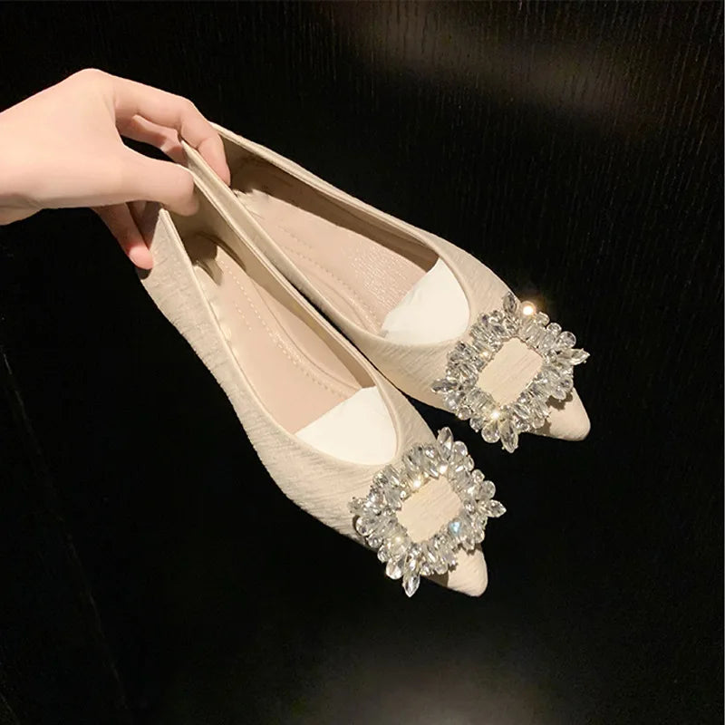 Elegant French Style Pointed Toe Flat Shoes for Women with Sparkling Rhinestone Detail – High Quality and Affordable Comfort