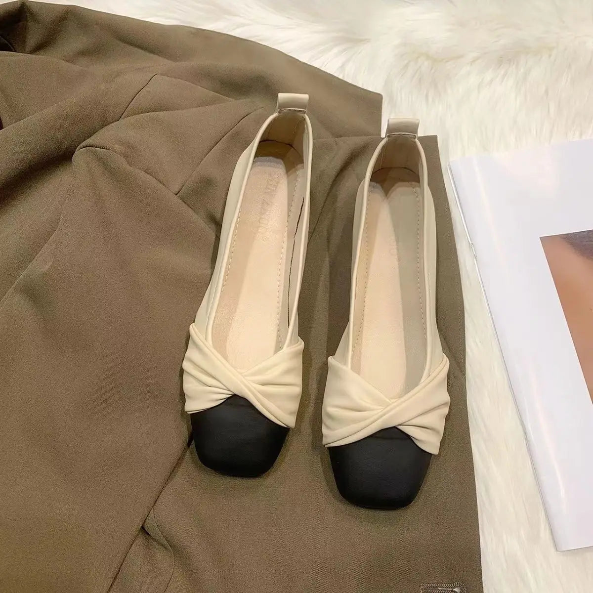 2025 Myway New Women’s Flat Shoes Square Toe Soft Sole Casual Shoes Comfortable Stylish Light Jelly Party Flat Shoes