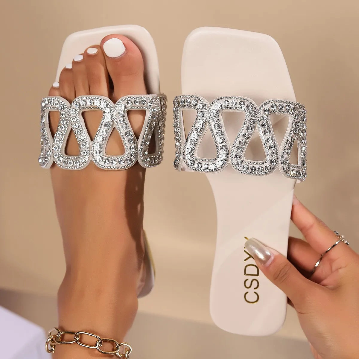 2025 Myway New Women’s Fashionable Slippers Rhinestone Open Toe Flat Sandals Outdoor Slip on Large Size Beach Slippers