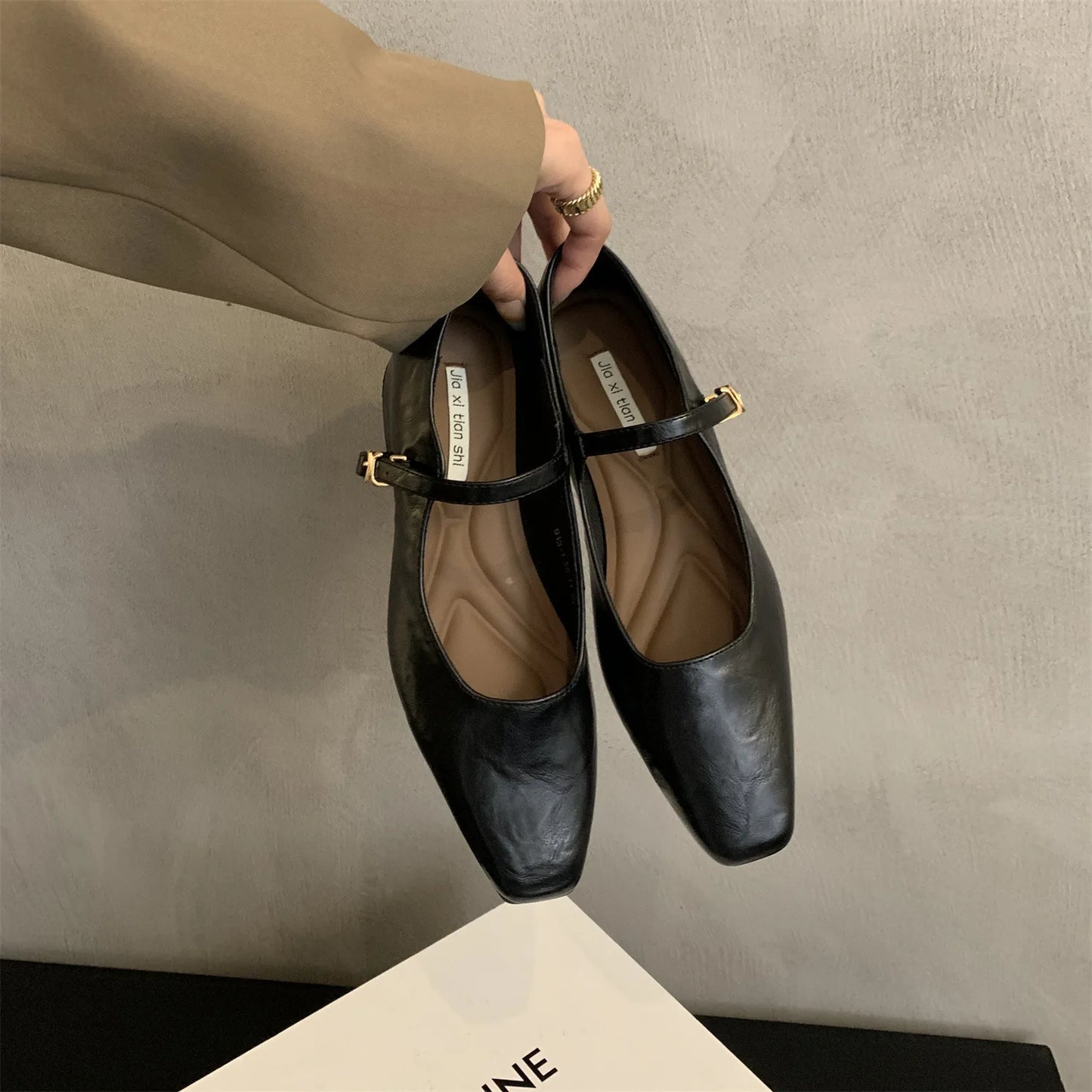French Chic Women’s High-Top Ballerina Flats with Bow – Comfortable Slip-On Low Heels and Hidden Height Increase