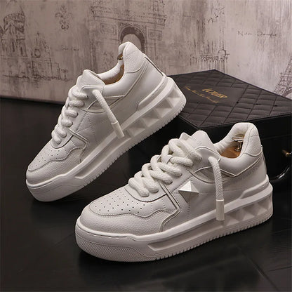 Italy High Quality All white Men’s Leather Casual Shoes Increase Simple Pure Black Sneakers Breathable Sneakers luxury shoes
