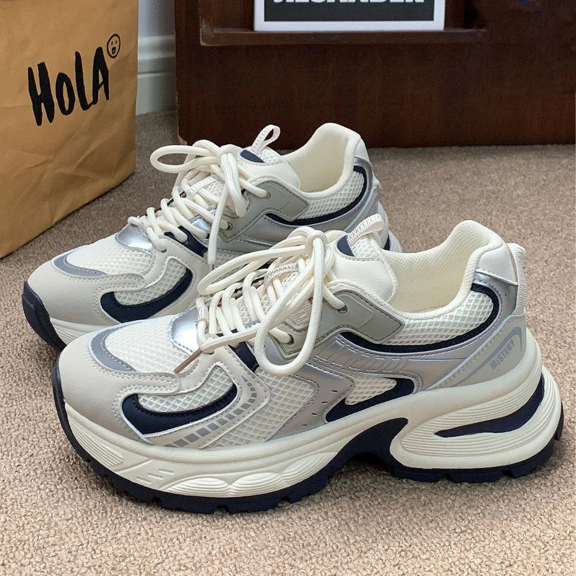 2025 Hot Sale Women’s Clunky Sneakers Non Slip Durable Lace up Casual Comfortable Sports Shoes for Everyday Wear