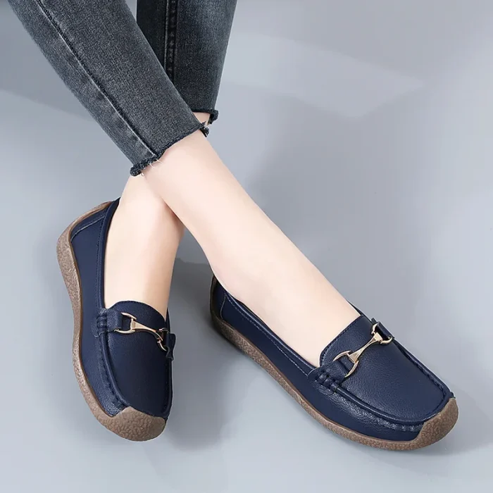 Monthly Sales of 10,000 Pairs 2025 Hot Sale Big Size Shoes Pointed Casual Flat Women's Shoes - Image 5