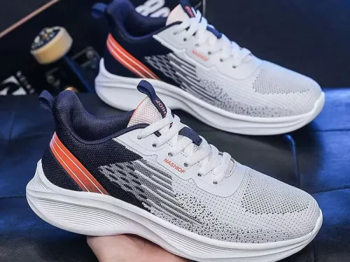 2025 Men's Outdoor Sneakers Lightweight Versatile Soft Soled Casual Running Shoes with Slip Resistant Design