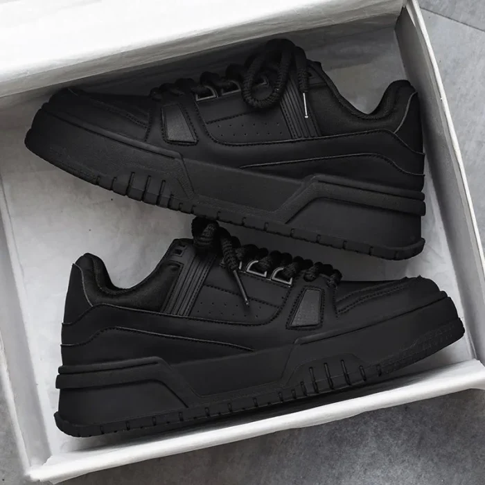 2025 Classic Men's Sneakers Summer Casual Shoes Thick Soles Non-Slip Sports Footwear in Black and White for Outdoor