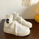 2025 New Trendy Women Sneakers White Shoes Casual Sports Shoes for Students Retro Thick Sole Height Increasing Plat Sneakers