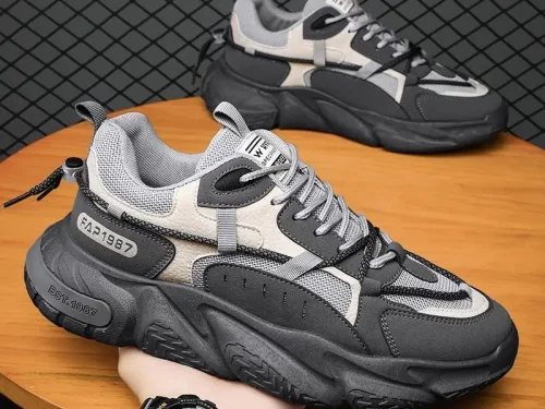 Myway Classic Men's Sports Shoes Thick-Soled Sneakers for Outdoor Climbing Daily Wear Stylish Sneakers for Men
