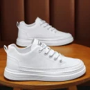 Men's Casual Low-Top Sneakers Stylish British Style Leather Sports Shoes for Men Comfortable and Versatile Footwear for Outdoor