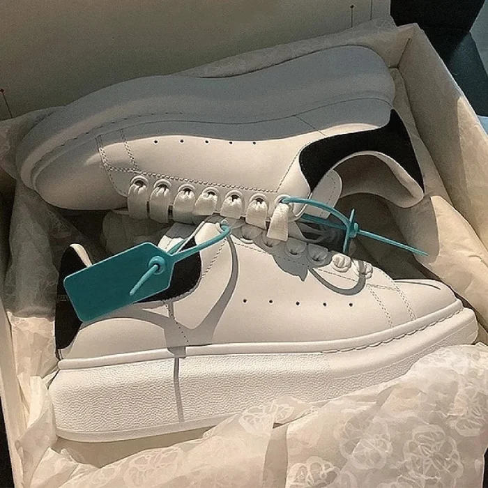 2025 Hot Selling Sneakers Women White Height Increasing Walking Style Casual Shoes Sneakers for Couple - Image 4