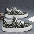 2025 New Innovation Men's Casual Sneakers Comfortable Thick Sole Slip-On Canvas Shoes with Fashion Print for Everyday Wear