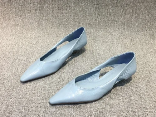 2025 Spring Autumn New Stylish Hollow-Out Oil-Wax Leather Cat Heel Shoes for Women - Comfortable Pointed Toe Low-Heeled Flats