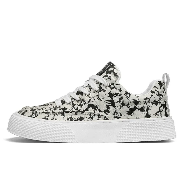 2025 New Innovation Men's Casual Sneakers Comfortable Thick Sole Slip-On Canvas Shoes with Fashion Print for Everyday Wear - Image 5