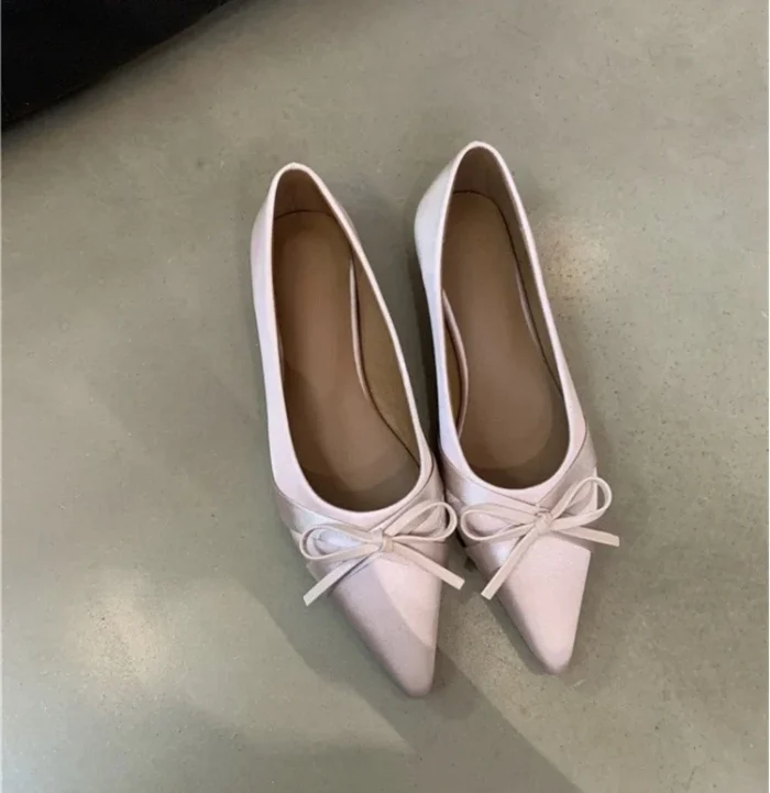 Stylish Women's Pointed-Toe Flat Shoes with Bow - New French-Inspired Design, Comfortable Commuter Ballet Flats - Image 4
