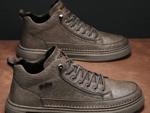 Men's Casual Mid-Top Sneakers Stylish British Style Leather Sports Shoes for Men Comfortable and Versatile Sneakers for Adult