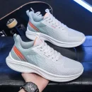 2025 Men's Outdoor Sneakers Lightweight Versatile Soft Soled Casual Running Shoes with Slip Resistant Design