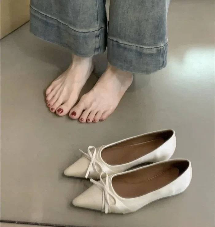 Stylish Women's Pointed-Toe Flat Shoes with Bow - New French-Inspired Design, Comfortable Commuter Ballet Flats - Image 6