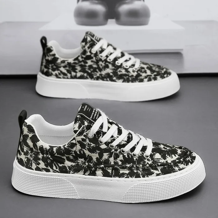2025 New Innovation Men's Casual Sneakers Comfortable Thick Sole Slip-On Canvas Shoes with Fashion Print for Everyday Wear - Image 3