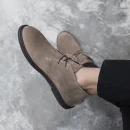 2025 New Mens Desert Boots Autumn New Retro Suede Ankle Chukka Boots Mid Top British-inspired Sleek Shoes