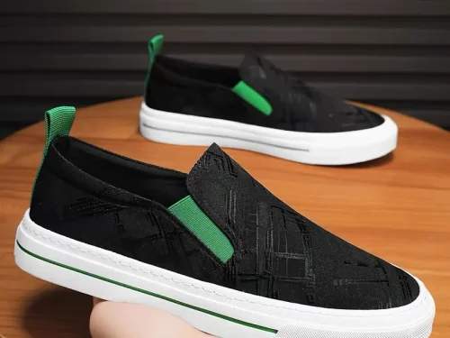 Mens Casual Canvas Shoes Durable Stylish Skateboard Shoes Slip on Footwear Comfortable Fit Perfect for Leisure Activities